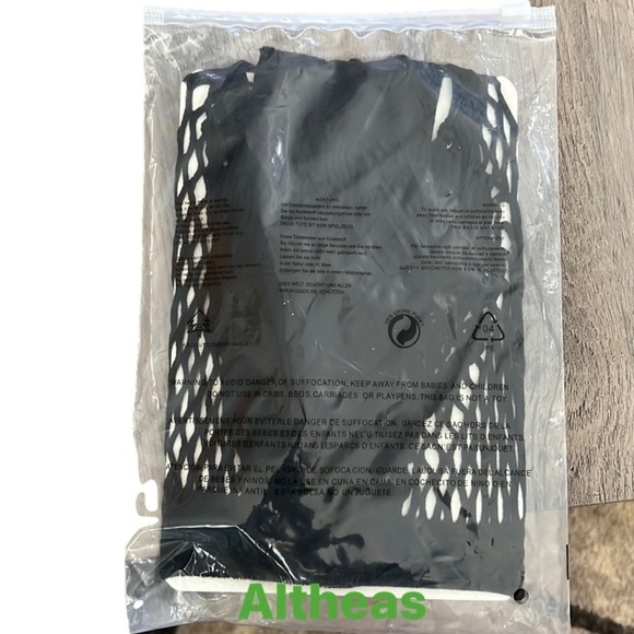 Intimate Apparel l 20 - Picture 6 of 9